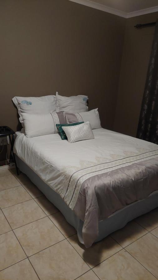Mossie Inn Accommodation Swakopmund Exterior photo